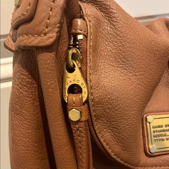 Marc Jacobs Cognac Leather Shoulder Bag - Picture 7 of 15